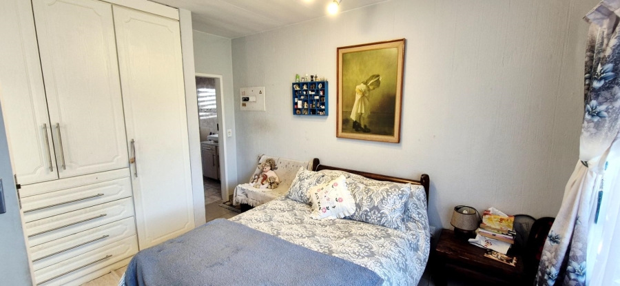 1 Bedroom Property for Sale in Corlett Gardens Gauteng