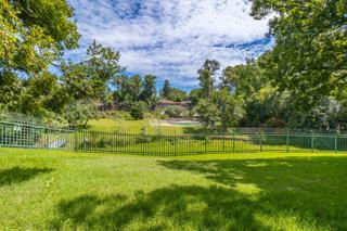 1 Bedroom Property for Sale in Corlett Gardens Gauteng