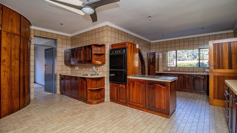 To Let 4 Bedroom Property for Rent in Lakefield Gauteng
