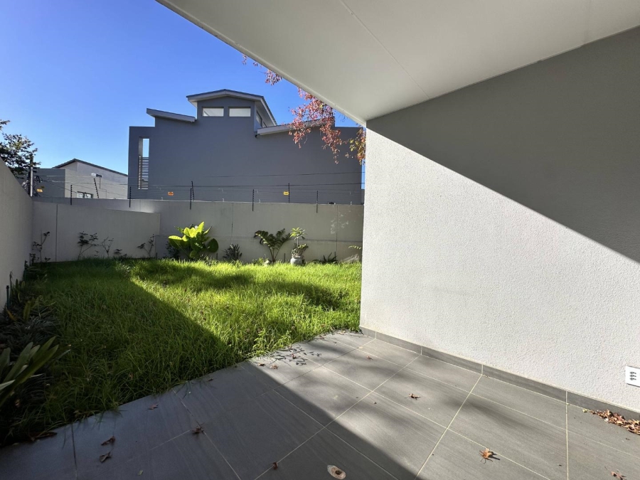 2 Bedroom Property for Sale in Bryanston Gauteng