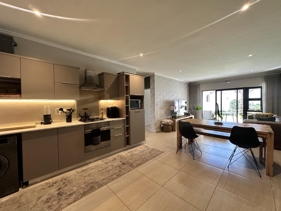 To Let 2 Bedroom Property for Rent in Bryanston Gauteng
