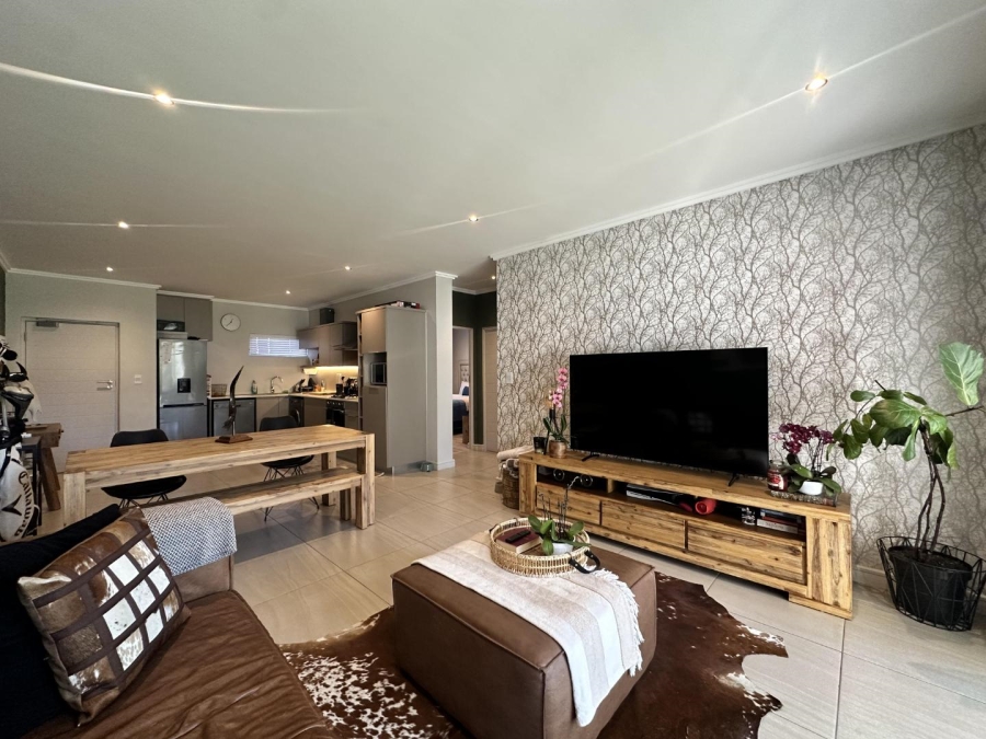 To Let 2 Bedroom Property for Rent in Bryanston Gauteng