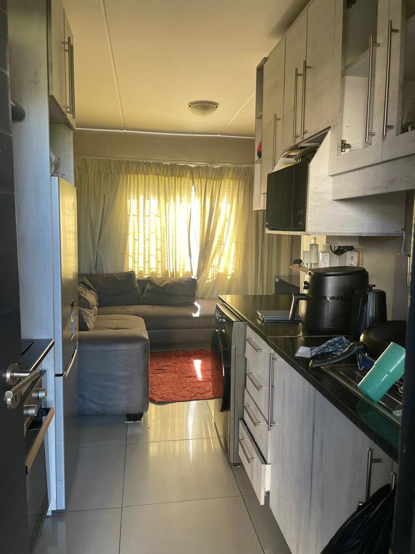 2 Bedroom Property for Sale in Fleurhof Gauteng