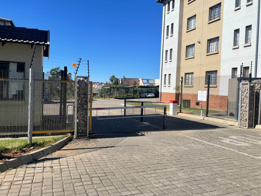 2 Bedroom Property for Sale in Fleurhof Gauteng