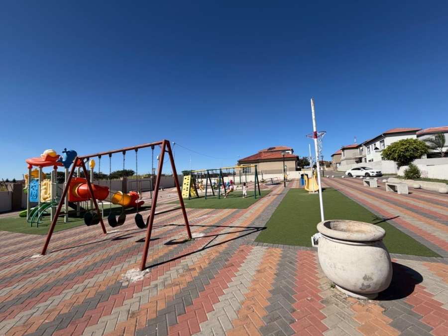 To Let 3 Bedroom Property for Rent in Sagewood Gauteng