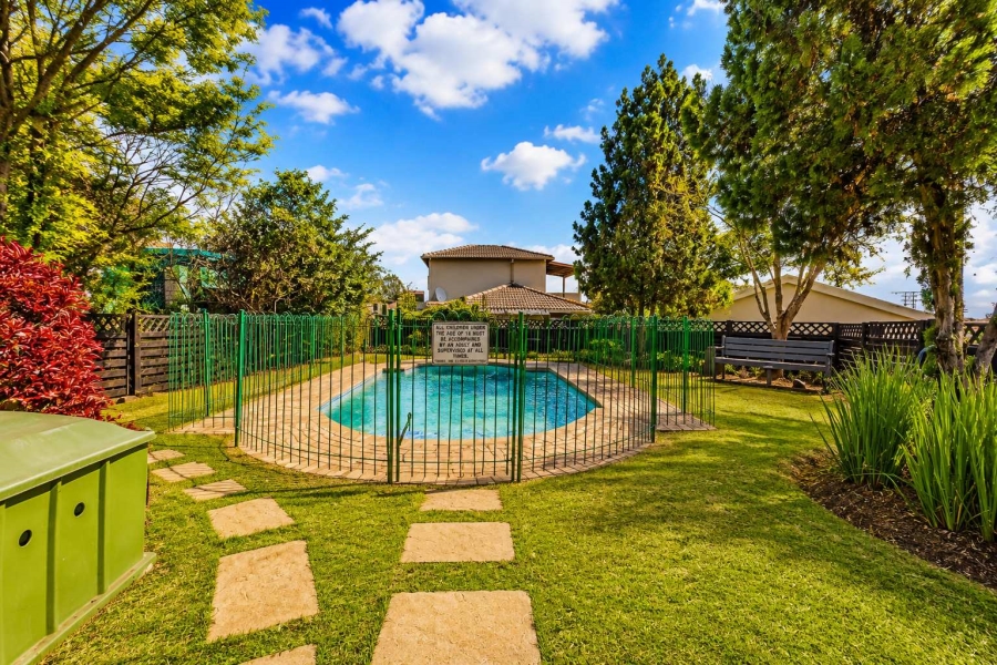 2 Bedroom Property for Sale in Paulshof Gauteng