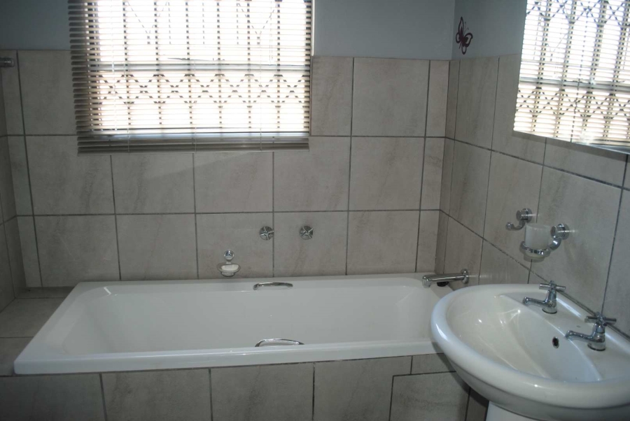 2 Bedroom Property for Sale in Riversdale Gauteng