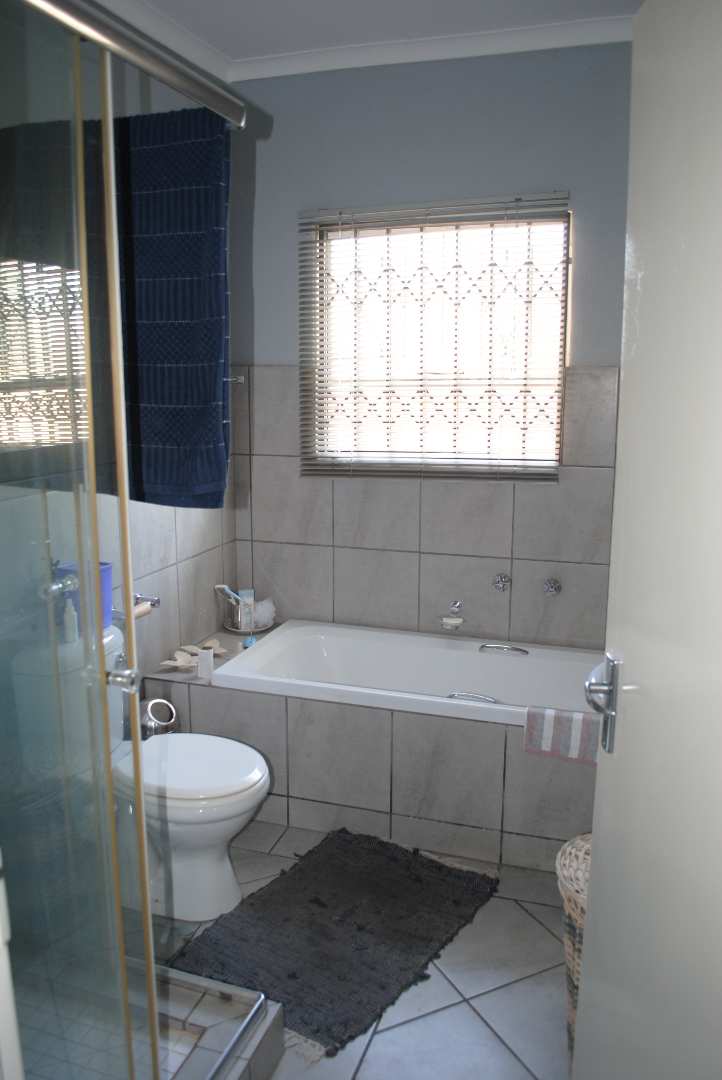 2 Bedroom Property for Sale in Riversdale Gauteng