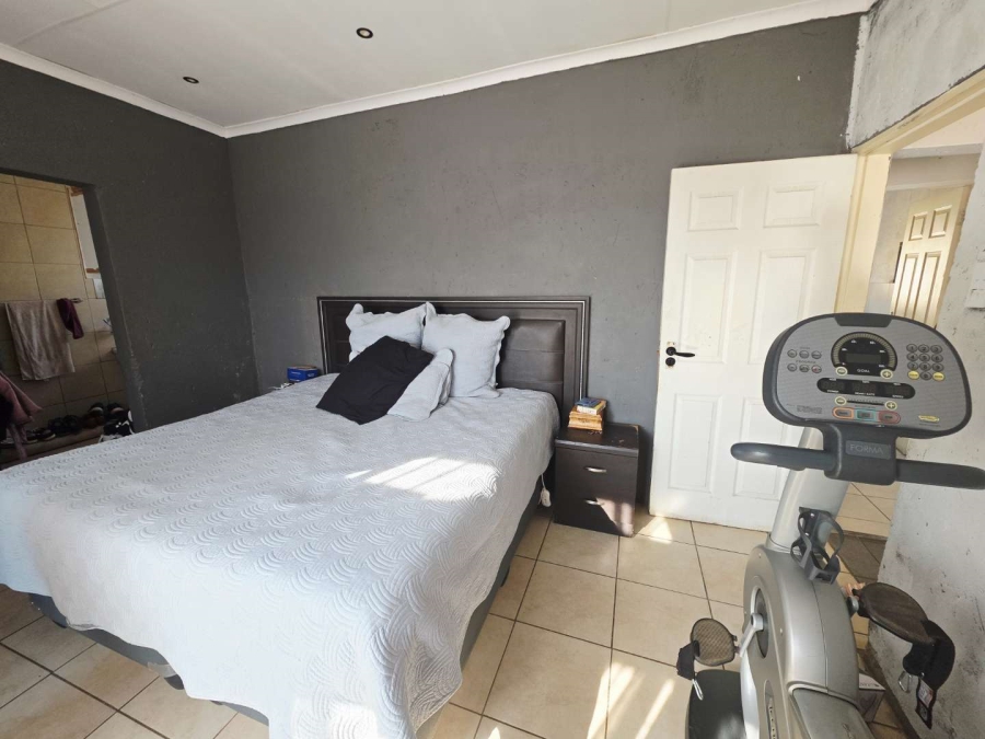 2 Bedroom Property for Sale in Tsakane Gauteng