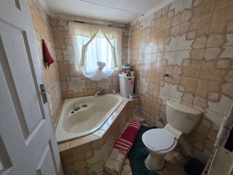 3 Bedroom Property for Sale in Tsakane Gauteng
