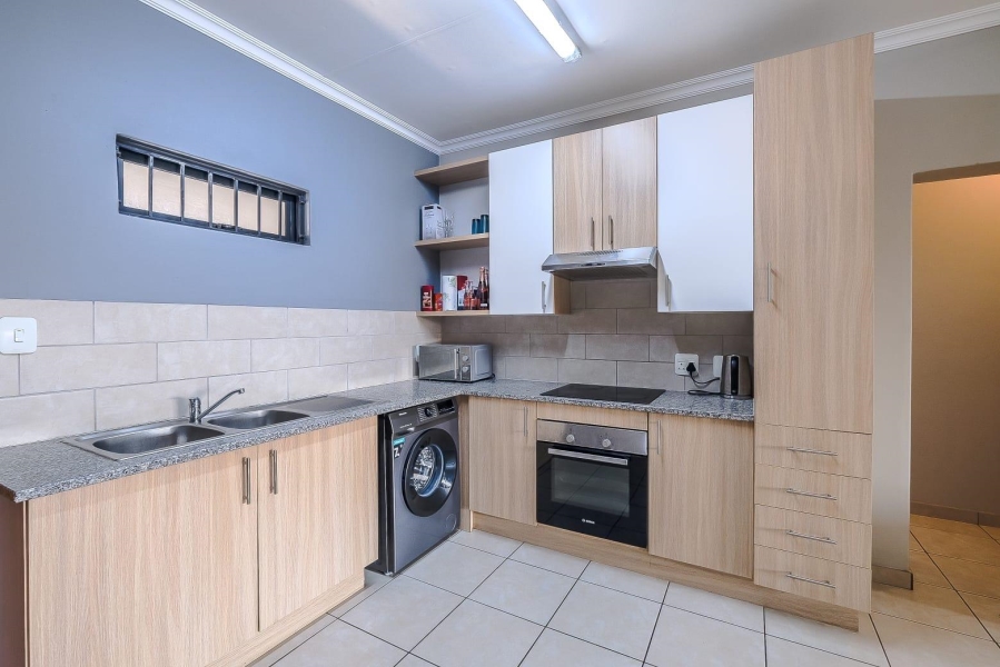 2 Bedroom Property for Sale in Noordwyk Gauteng