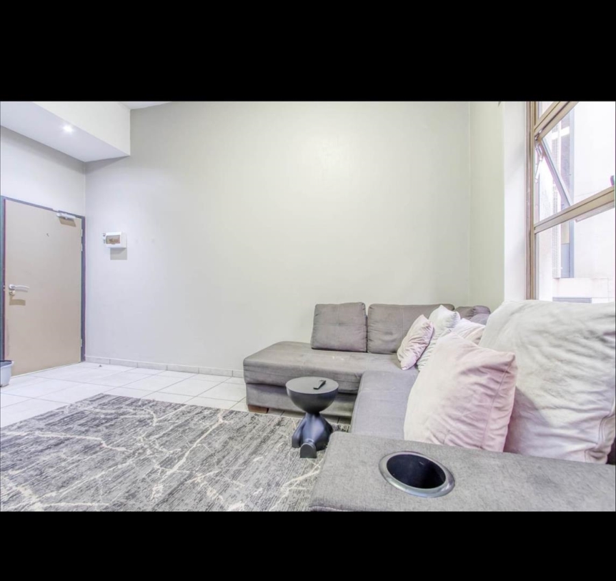 1 Bedroom Property for Sale in Rosebank Gauteng