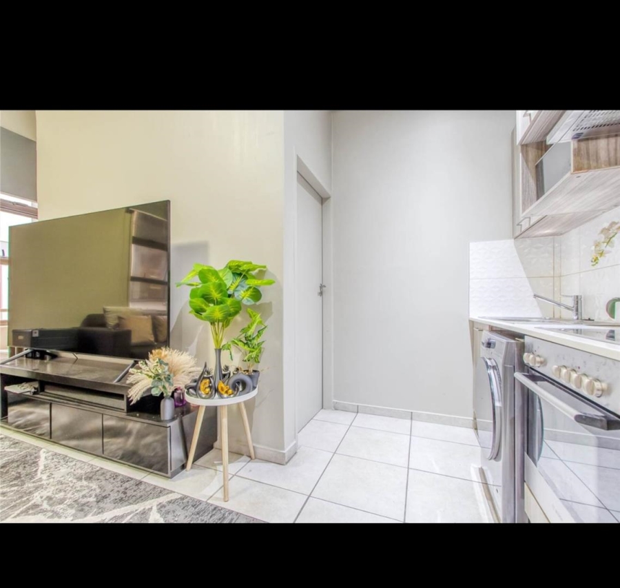 1 Bedroom Property for Sale in Rosebank Gauteng