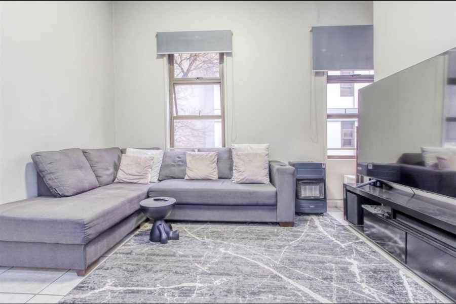 1 Bedroom Property for Sale in Rosebank Gauteng