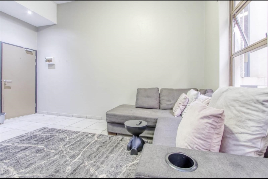1 Bedroom Property for Sale in Rosebank Gauteng