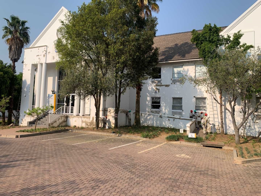 To Let Commercial Property for Rent in Woodmead Gauteng