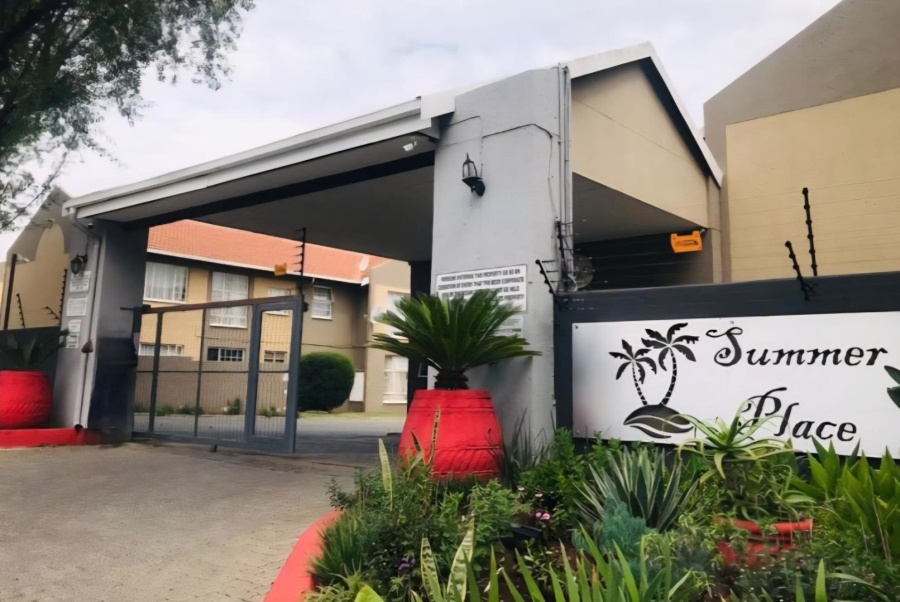 2 Bedroom Property for Sale in Verwoerdpark Gauteng