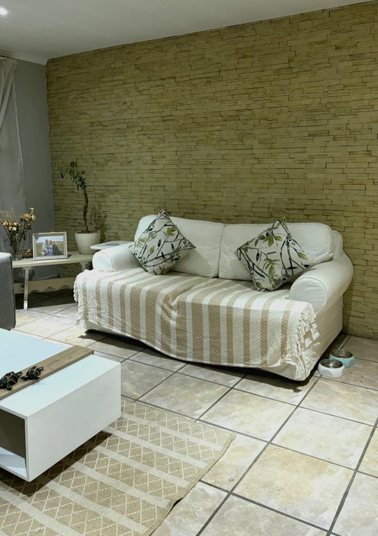2 Bedroom Property for Sale in Verwoerdpark Gauteng