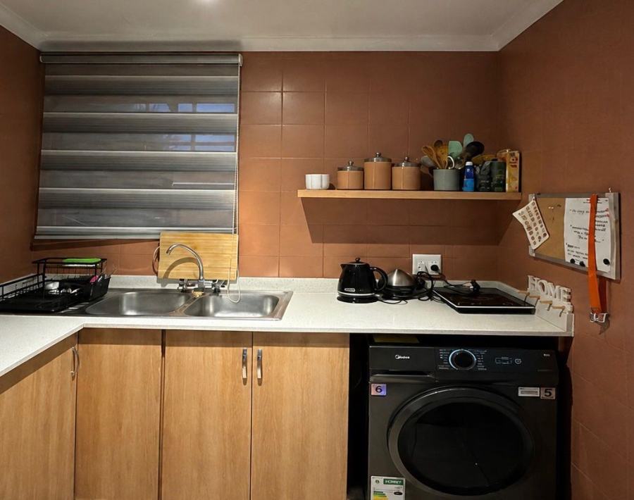 2 Bedroom Property for Sale in Verwoerdpark Gauteng