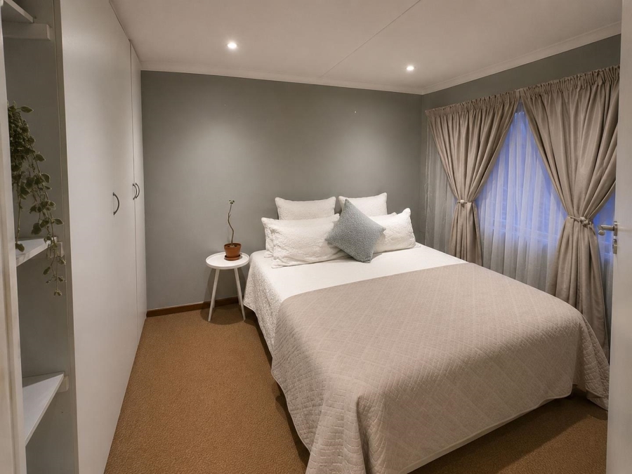 2 Bedroom Property for Sale in Verwoerdpark Gauteng