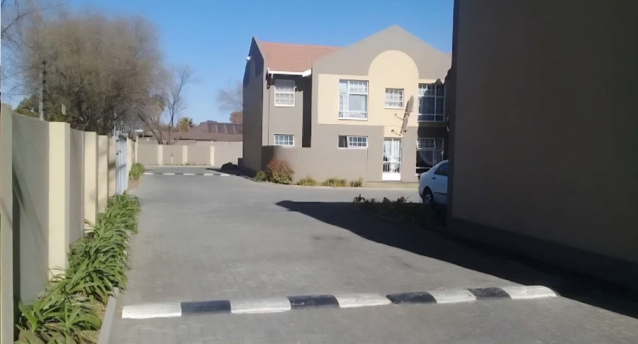 2 Bedroom Property for Sale in Verwoerdpark Gauteng