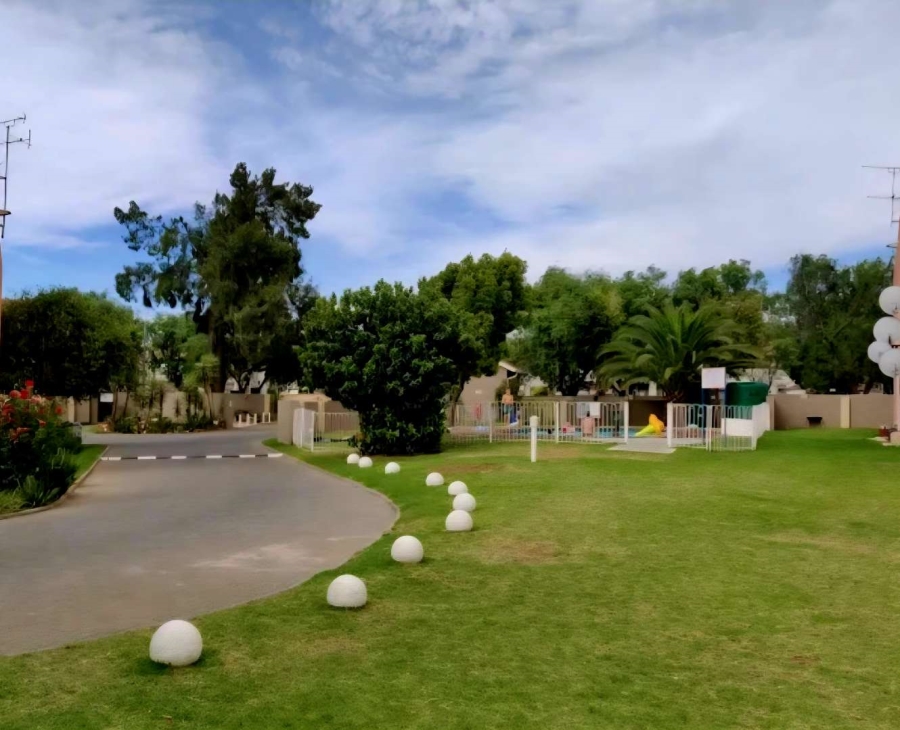 2 Bedroom Property for Sale in Verwoerdpark Gauteng