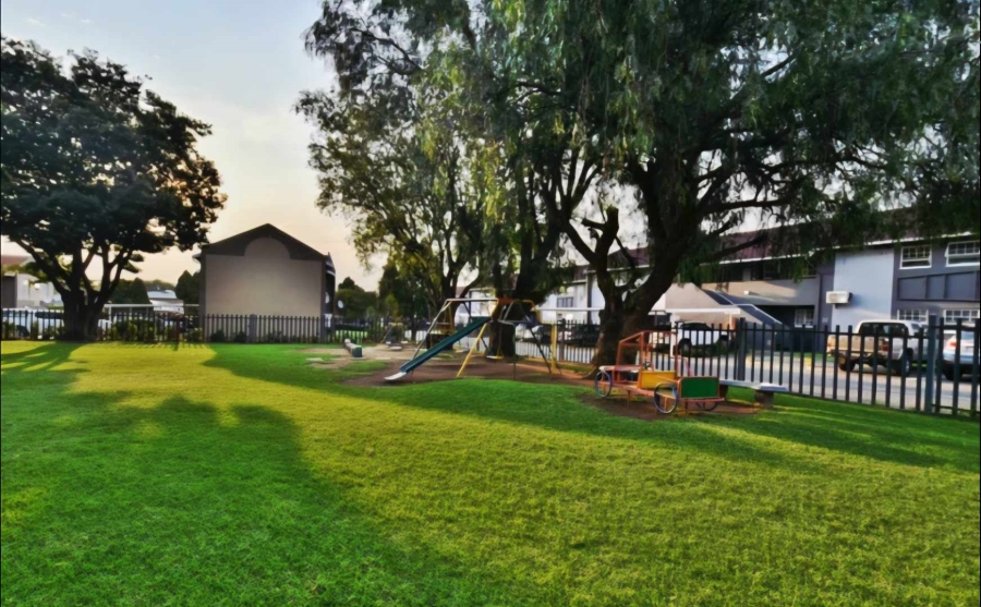 2 Bedroom Property for Sale in Verwoerdpark Gauteng