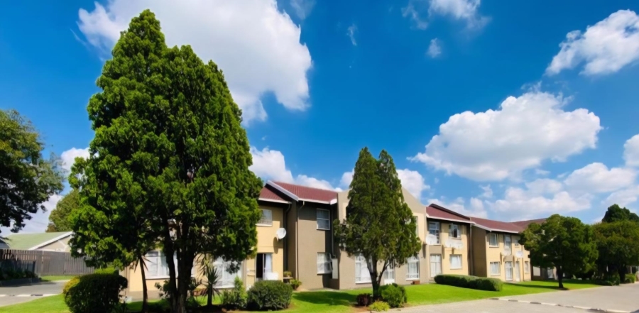 2 Bedroom Property for Sale in Verwoerdpark Gauteng