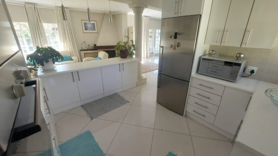 3 Bedroom Property for Sale in Mondeor Gauteng