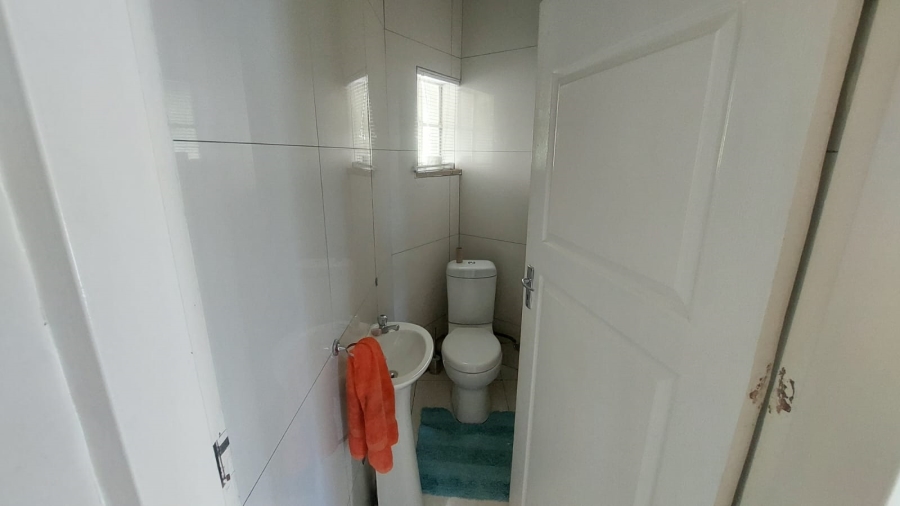 3 Bedroom Property for Sale in Mondeor Gauteng