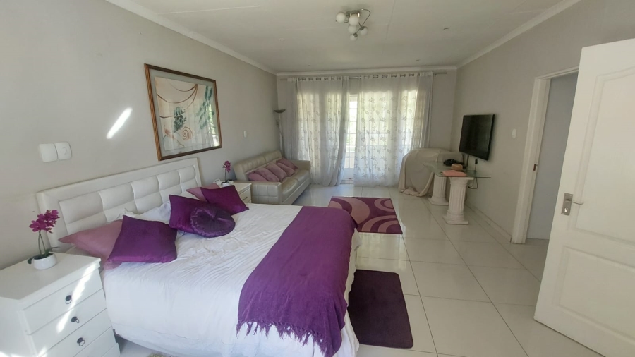 3 Bedroom Property for Sale in Mondeor Gauteng