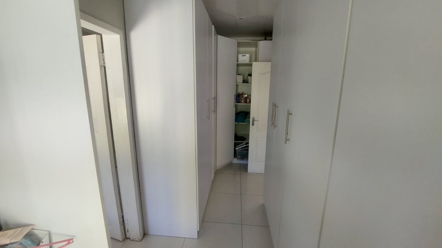 3 Bedroom Property for Sale in Mondeor Gauteng