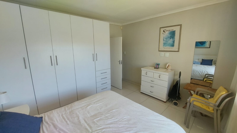 3 Bedroom Property for Sale in Mondeor Gauteng
