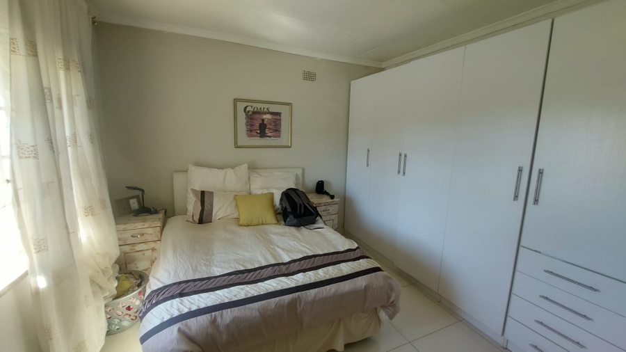 3 Bedroom Property for Sale in Mondeor Gauteng