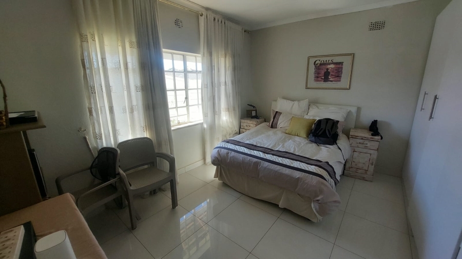3 Bedroom Property for Sale in Mondeor Gauteng