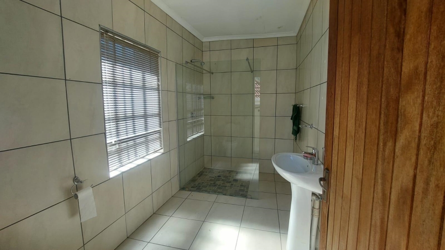3 Bedroom Property for Sale in Mondeor Gauteng