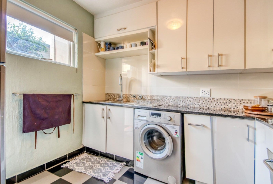 To Let 2 Bedroom Property for Rent in Strathavon Gauteng