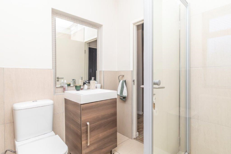2 Bedroom Property for Sale in Morningside Gauteng