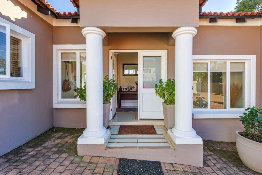 4 Bedroom Property for Sale in Waterkloof Ridge Gauteng