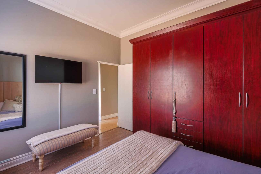 4 Bedroom Property for Sale in Waterkloof Ridge Gauteng