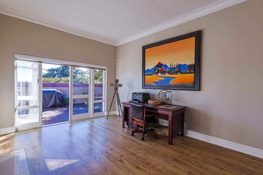 4 Bedroom Property for Sale in Waterkloof Ridge Gauteng
