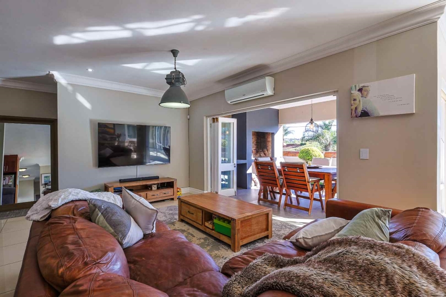 4 Bedroom Property for Sale in Waterkloof Ridge Gauteng