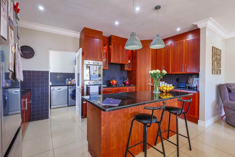 4 Bedroom Property for Sale in Waterkloof Ridge Gauteng
