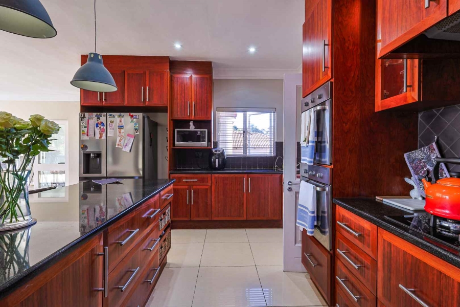 4 Bedroom Property for Sale in Waterkloof Ridge Gauteng