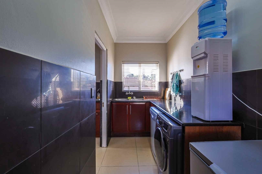 4 Bedroom Property for Sale in Waterkloof Ridge Gauteng