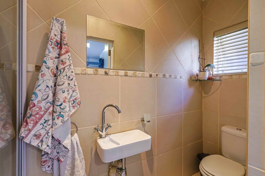 4 Bedroom Property for Sale in Waterkloof Ridge Gauteng