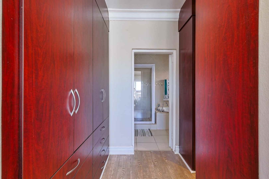 4 Bedroom Property for Sale in Waterkloof Ridge Gauteng