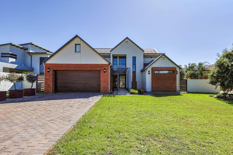 4 Bedroom Property for Sale in Silverwoods Country Estate Gauteng