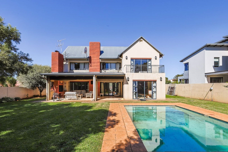 4 Bedroom Property for Sale in Silverwoods Country Estate Gauteng