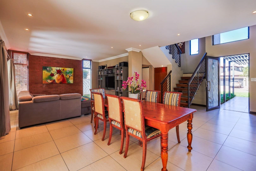 4 Bedroom Property for Sale in Silverwoods Country Estate Gauteng